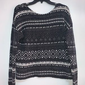 American Eagle Sweater!